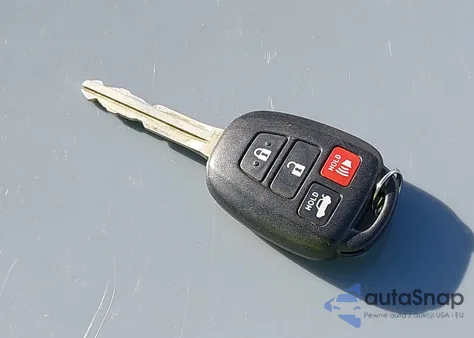 2015 Toyota Corolla Le Plus from USA, damaged, VIN 5YFBURHE9FP358147